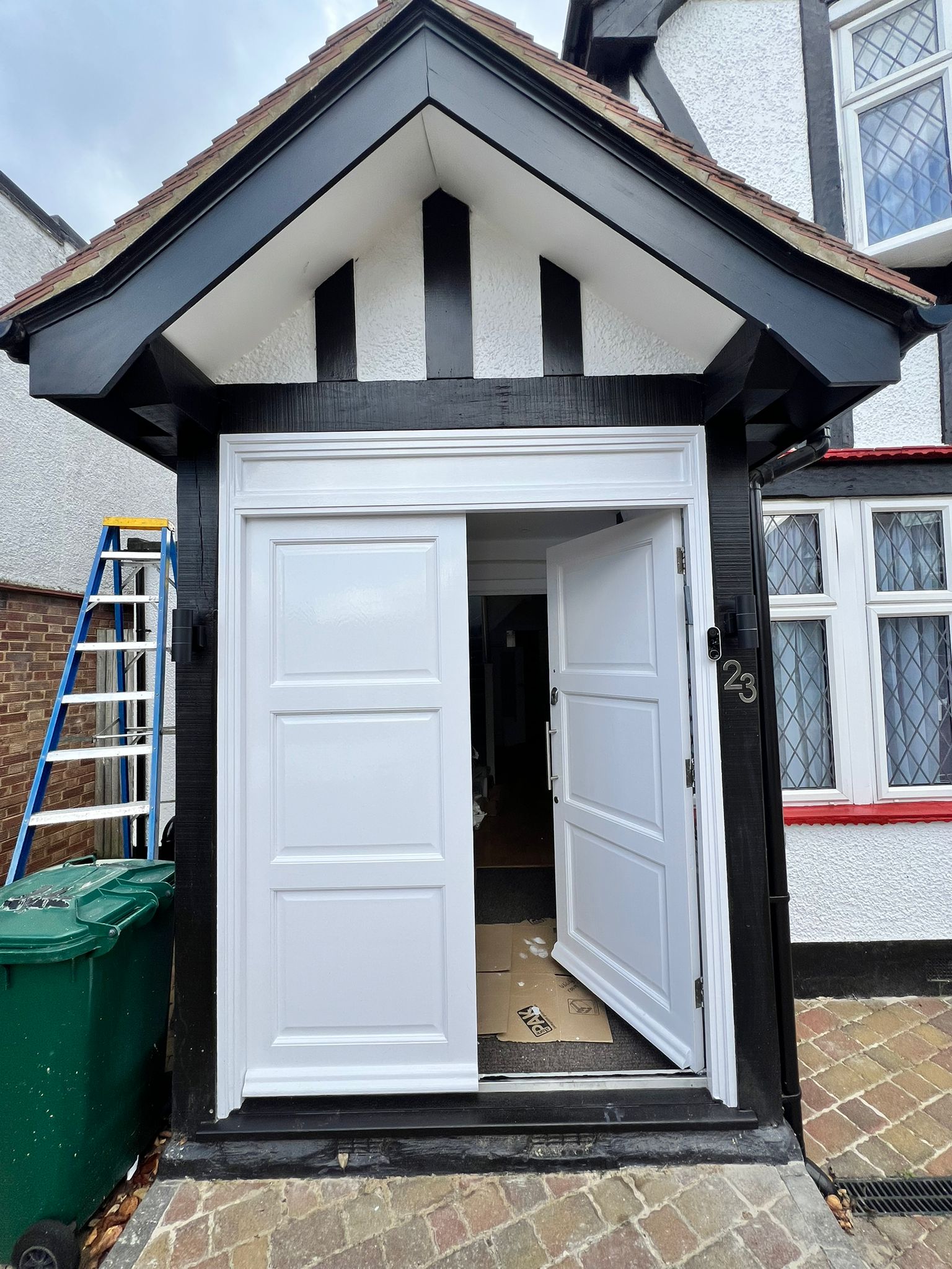 Clean bathroom design