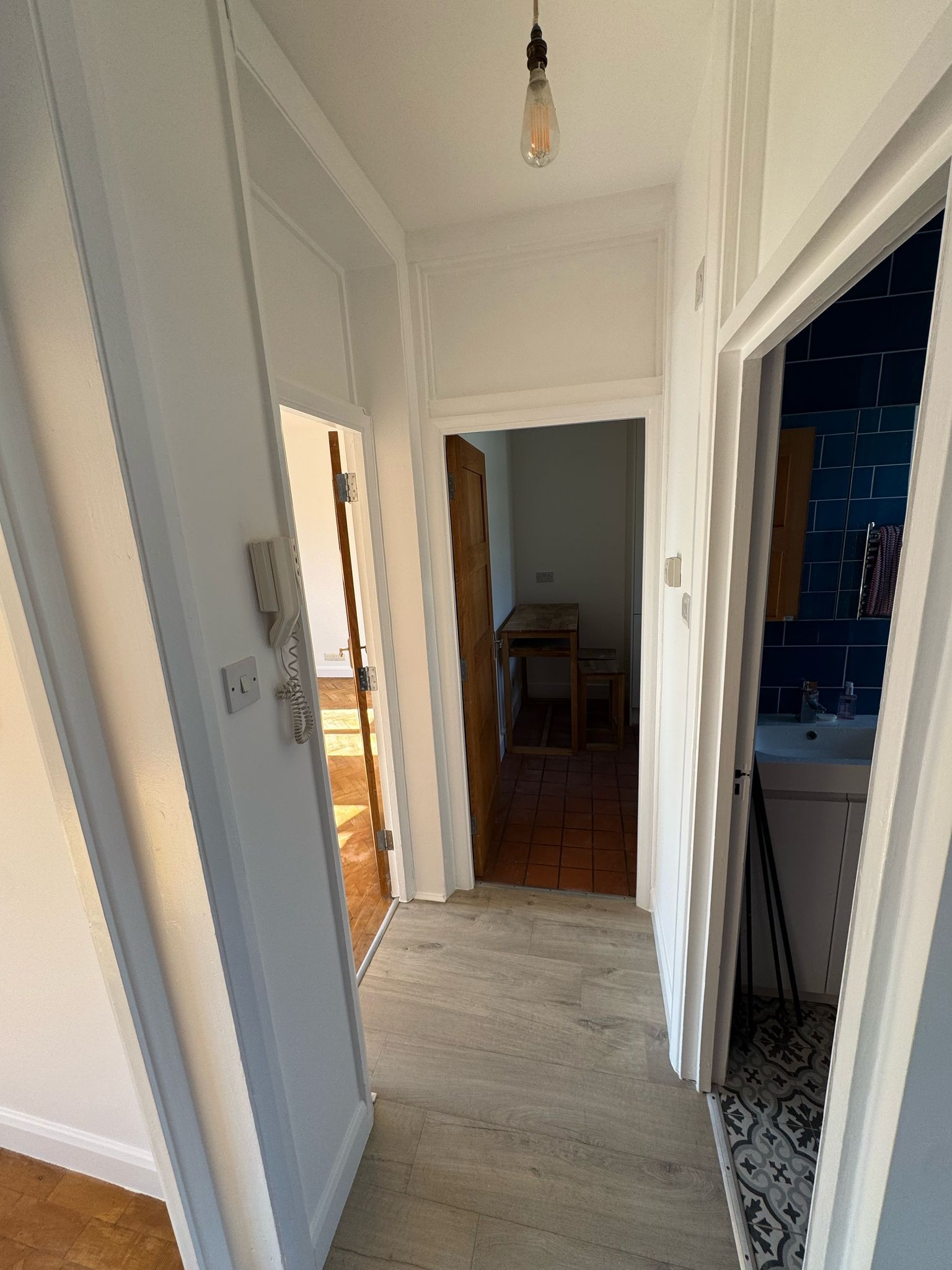 Clean bathroom design